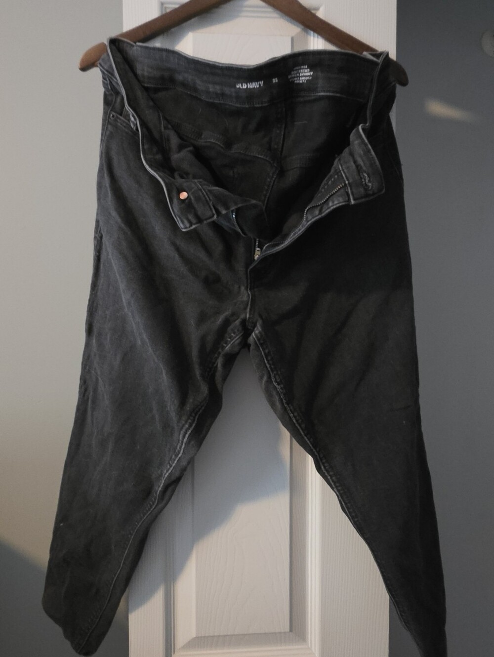 Old Navy Women's Black Slim Jeans